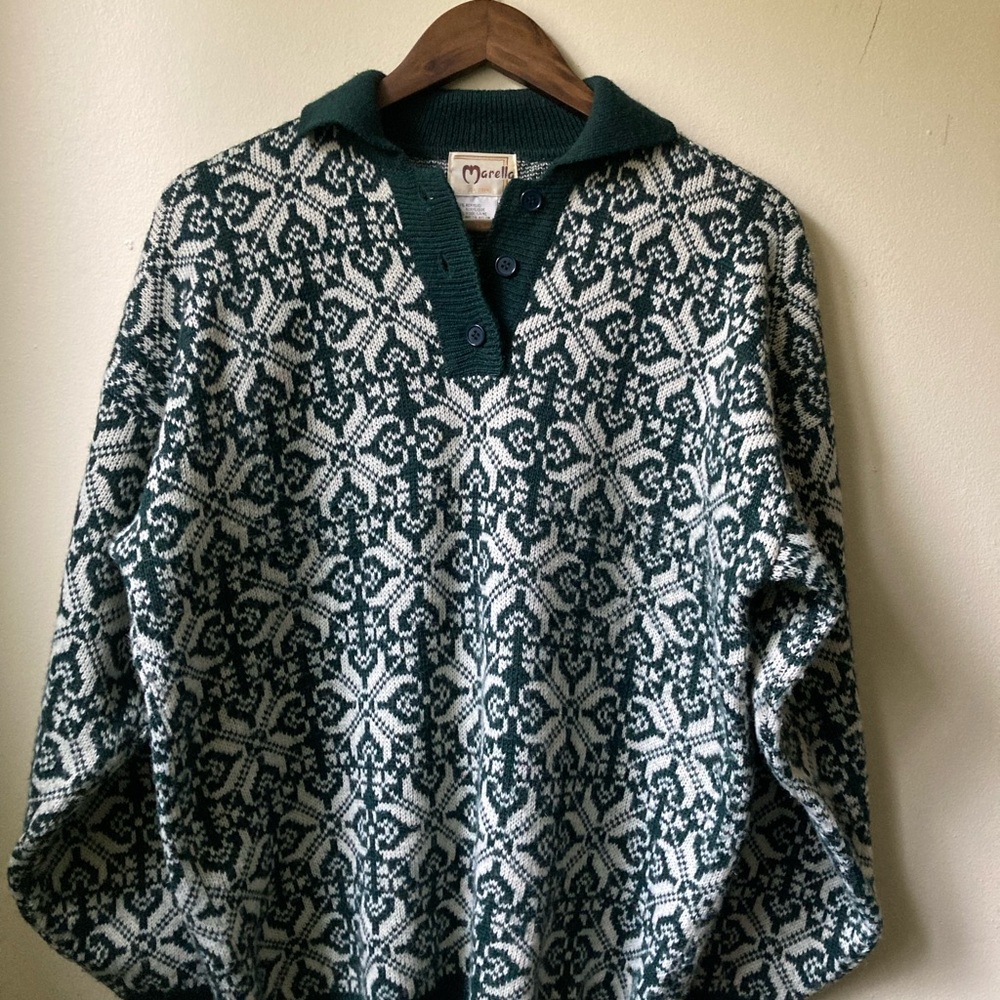 Green and White Men's Sweater